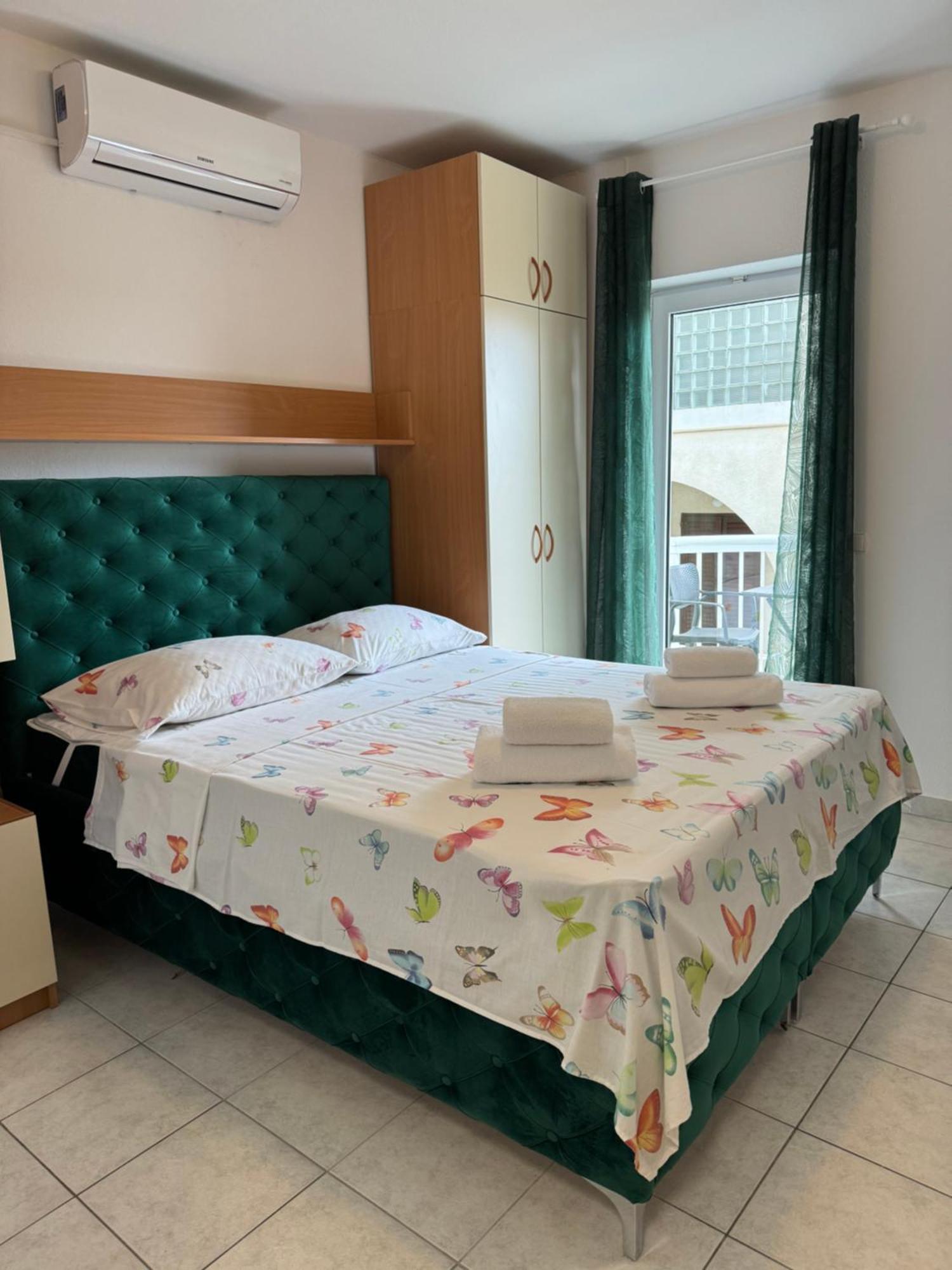 House 100M From The Beach With Free Parking And Breakfast Башка-Вода Екстер'єр фото