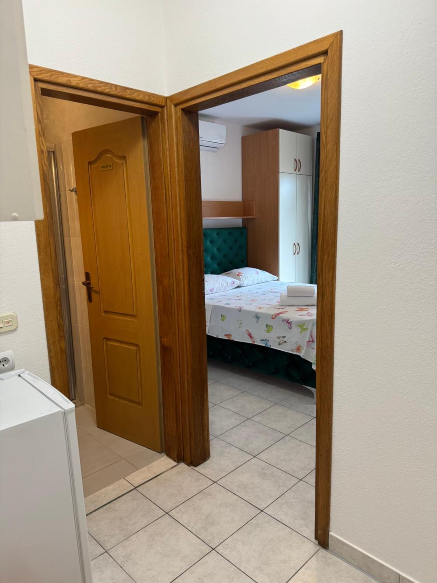 House 100M From The Beach With Free Parking And Breakfast Башка-Вода Екстер'єр фото