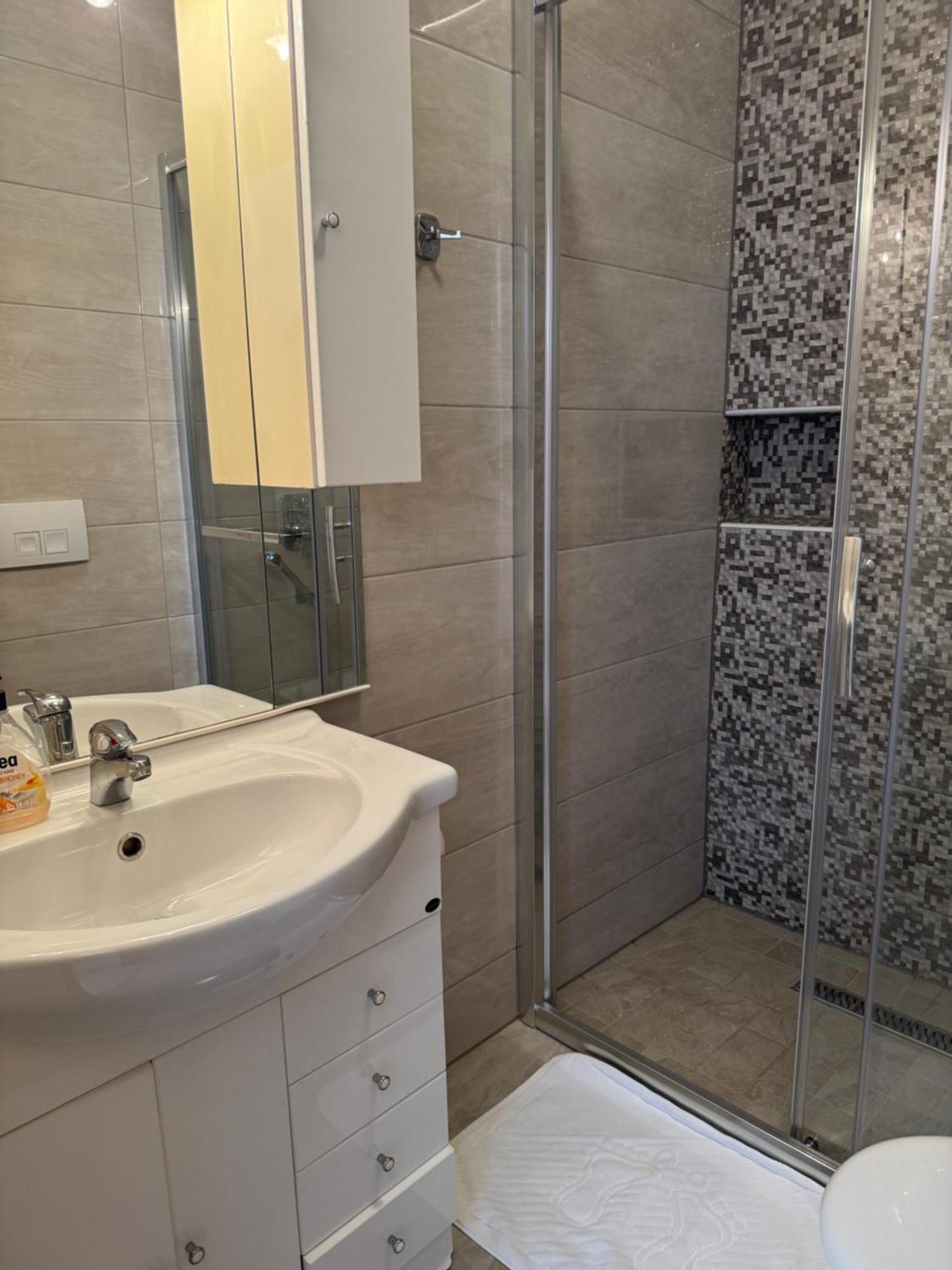 House 100M From The Beach With Free Parking And Breakfast Башка-Вода Екстер'єр фото