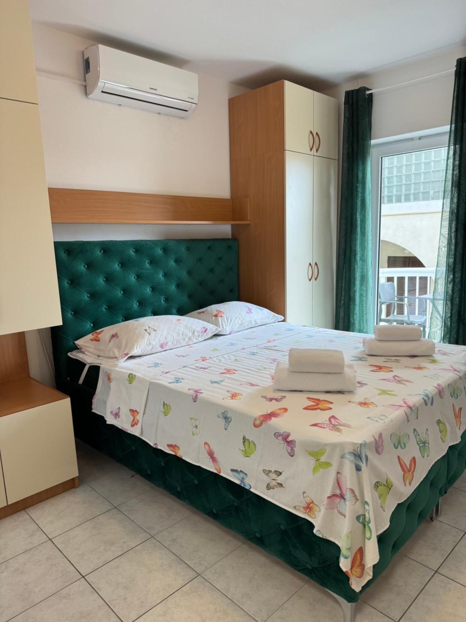 House 100M From The Beach With Free Parking And Breakfast Башка-Вода Екстер'єр фото