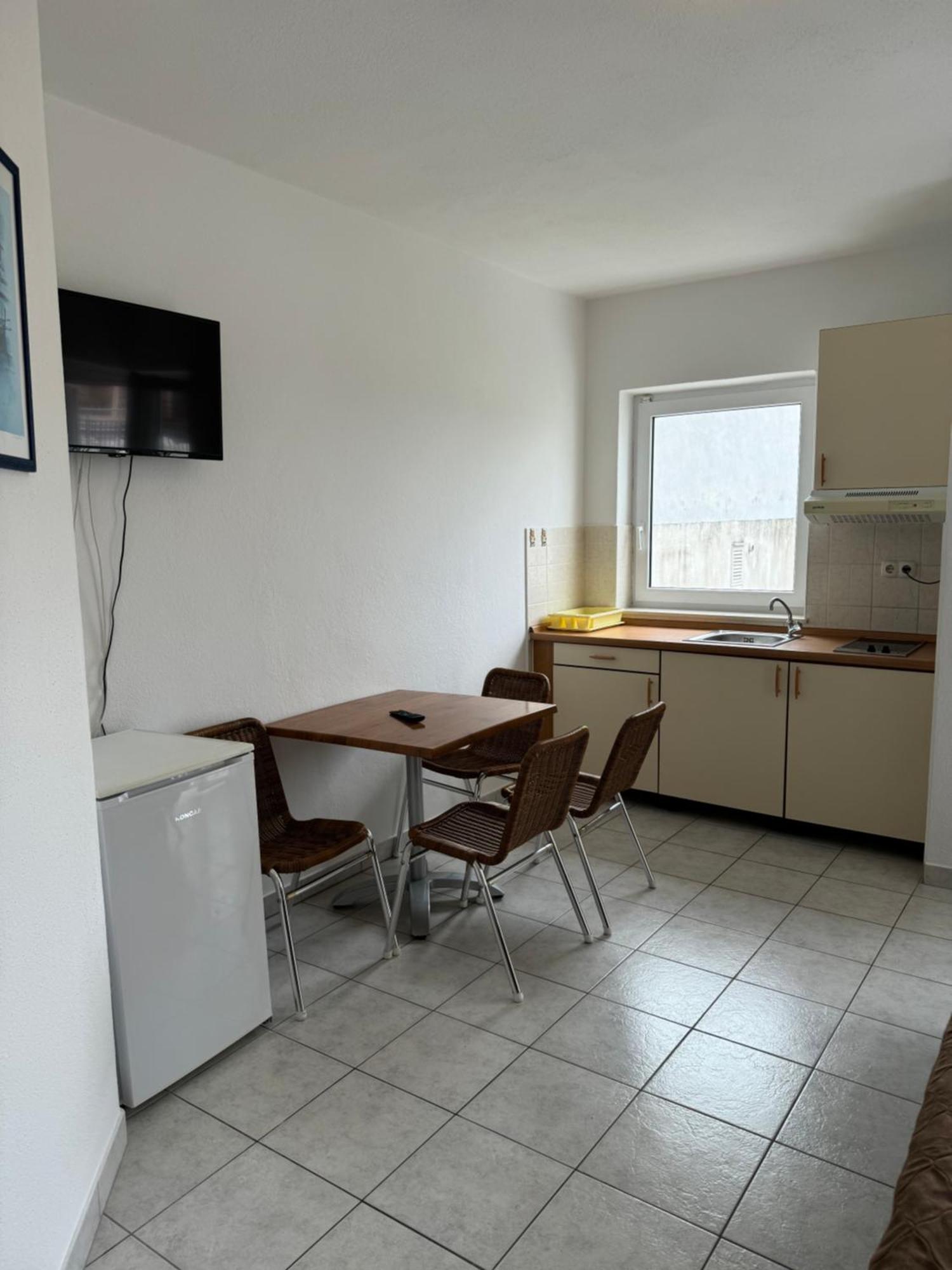 House 100M From The Beach With Free Parking And Breakfast Башка-Вода Екстер'єр фото